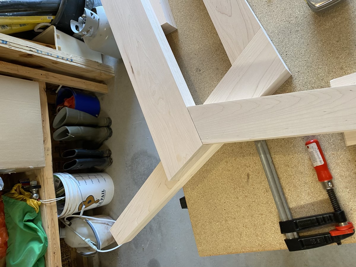 Close up of the 3-point join